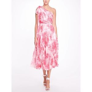 Gorgeous dress! Marchesa one shoulder printed chiffon pleated dress pink 🌸